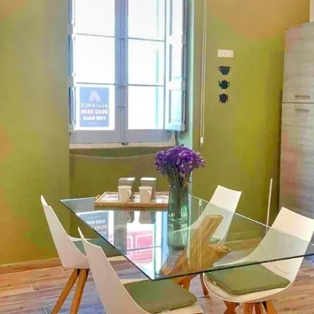 In The Heart Of & Minute Away From The Beach, Longest Promenade, Clubs, Shops & Restaurants Sliema